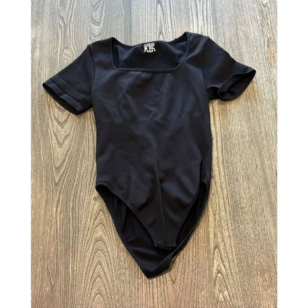 OQQ Womens Square Neck Bodysuit Short Sleeve Nylon Blend Stretch Black Size XL
